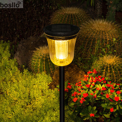 Un buen precio. Instalaciones de iluminación exterior de energía solar de ahorro de energía con un tiempo de trabajo de 8 a 10 horas en línea