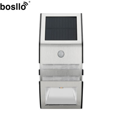Un buen precio. Lámpara de inducción solar Sensor de movimiento Distancia de inducción 3-5m Diseño de ahorro de energía en línea