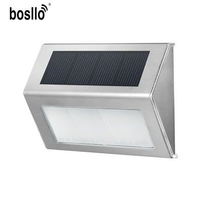 Un buen precio. IP45 resistente al agua Iluminación de pared con energía solar No se necesita cableado Instalación fácil en línea
